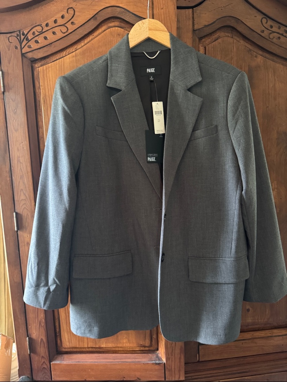 NWT PAIGE DARK GREY SARTO BLAZER. SIZE 8P